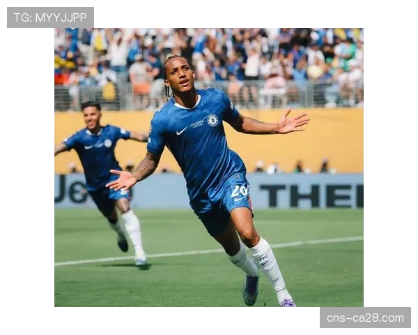 从边缘到核心：帕尔默在切尔西的赛季突破之路